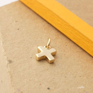 Solid Gold Kiss Cross by Joy Everley